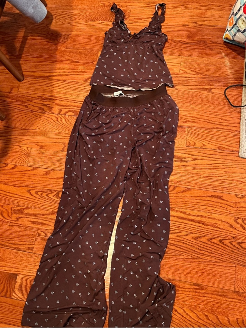 WeWoreWhat Chocolate Brown Printed Lounge Set Medium